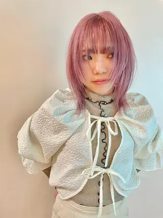 カラー 🎀ボブ+ハイトーン シュカ👶🏻のヘアスタイル