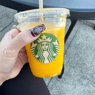 ネイル Nail salon Genieのネイルデザイン