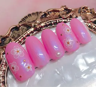 ネイル CROWN プライベートサロンのネイルデザイン