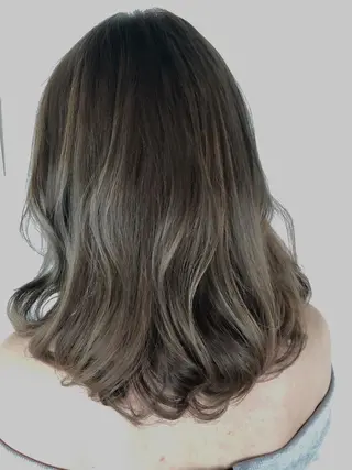 ミディアム カラー ブリーチカラー 美髪矯正takaraのヘアスタイル