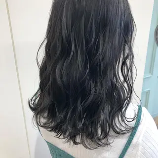 ミディアム カラー ケアブリーチ 坪井佑樹のヘアスタイル