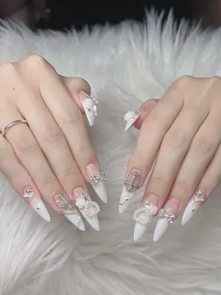 ネイル Lee Nailsのネイルデザイン