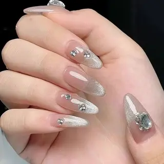 ネイル AKIKO ネイルサロンのネイルデザイン