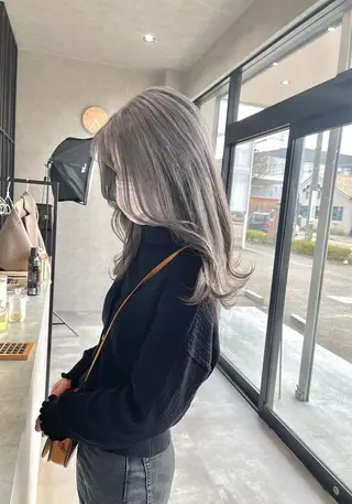 ミディアム カラー 一ノ瀬 暁のヘアスタイル