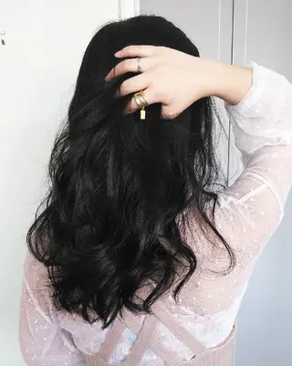 ロング カラー パーマ ヘアアレンジ メンズ キッズ ネイル MEGUMI megumiのヘアスタイル