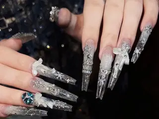 ネイル 古賀 佳織のネイルデザイン