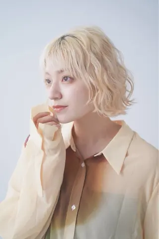 ショート カラー 髪質改善/ハイトーン /デザイン見正 恵弥のヘアスタイル