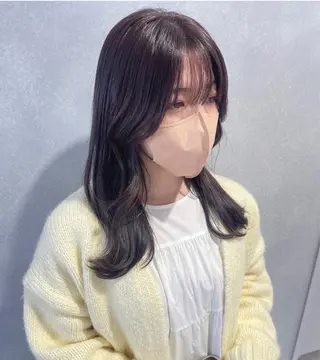 セミロング カラー 唐澤 千尋のヘアスタイル