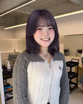 セミロング カラー 🎀 liz🎀のヘアスタイル