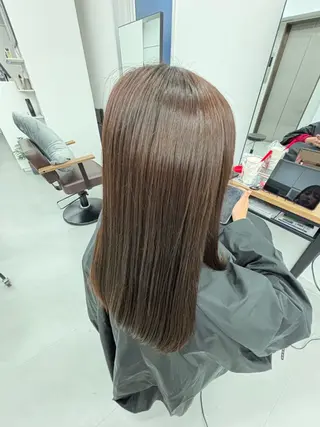 カラー グレー・オリーブ ソウタのヘアスタイル