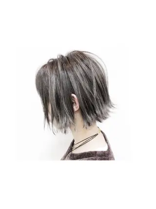 ショート カラー ワタベ ハヤト/ トップデザイナーのヘアスタイル