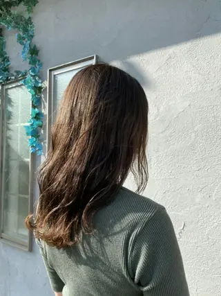 セミロング カラー 酸性ストレート/ブリ ーチなしWカラー河本のヘアスタイル