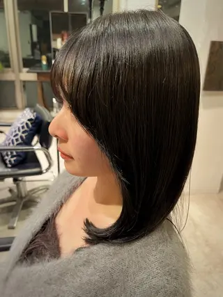 ミディアム ミディアム／ ヒグレアキコのヘアスタイル