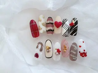 ネイル Roi〈ロワ〉 Minakoのネイルデザイン