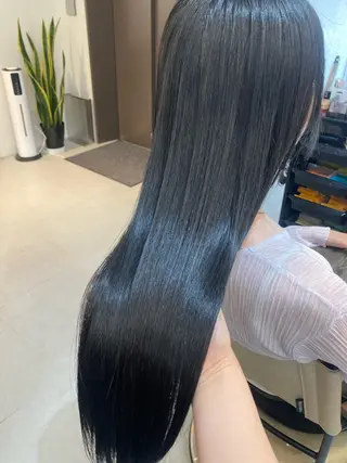 ロング ✨色持ちの良い艶 カラー✨蟹江真世のヘアスタイル