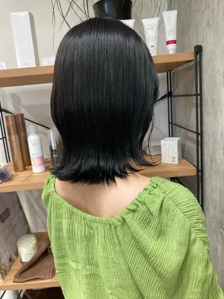 ミディアム ✨色持ちの良い艶 カラー✨蟹江真世のヘアスタイル