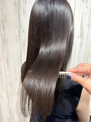 ロング loup yunaのヘアスタイル