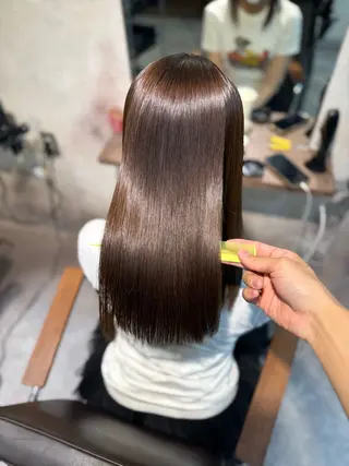 ミディアム 若命燿史／レイヤー 縮毛矯正/髪質改善のヘアスタイル