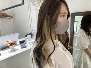 ロング ili 梅田のヘアスタイル