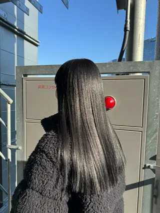 セミロング 暖色カラー Ryokaのヘアスタイル