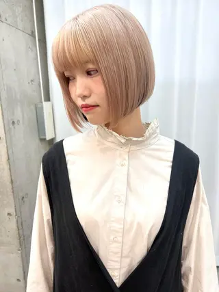 ショート カラー lani ブリーチ /ダブルカラーのヘアスタイル
