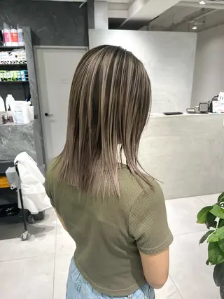 ミディアム カラー ケアブリーチ 若杉圭大のヘアスタイル