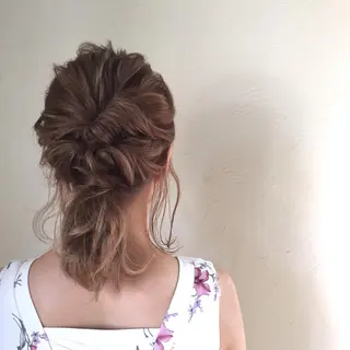 ミディアム 山下 千明のヘアスタイル