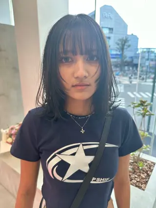セミロング 中山 まどかのヘアスタイル