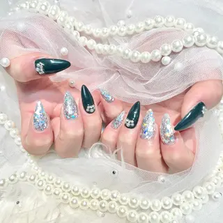 ネイル WISTERIA ainaのネイルデザイン