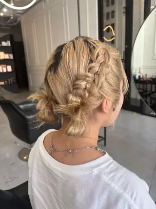 ミディアム MaisonHALU さくらのヘアスタイル
