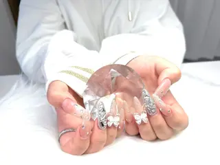 ネイル Ravie nail Nのネイルデザイン