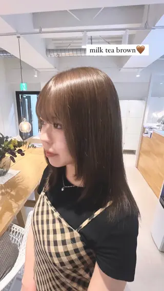 カラー ニトウ レイナのヘアスタイル