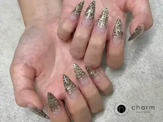 ネイル ネイルルーム チャームのネイルデザイン