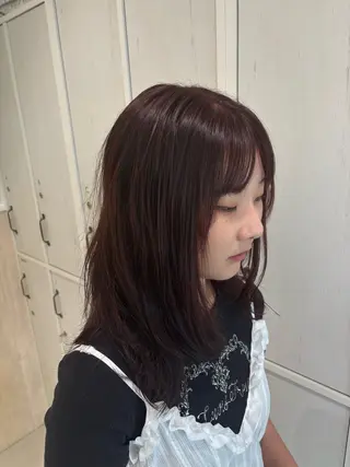 セミロング カラー ニュアンスパーマ/ フェザー/マッシュのヘアスタイル