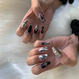 ネイル AERA nail shino🐱⸝꙳のネイルデザイン