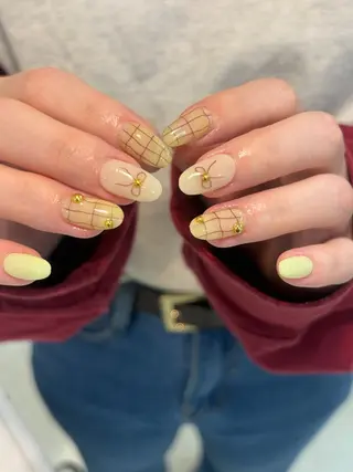 ネイル Salondevi2 isanaのネイルデザイン