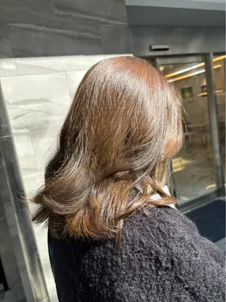 ミディアム カラー .sayo/ 心斎橋のヘアスタイル