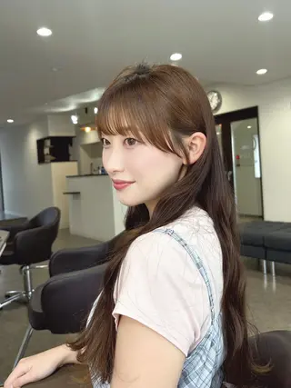 セミロング タナカ レイヤのヘアスタイル