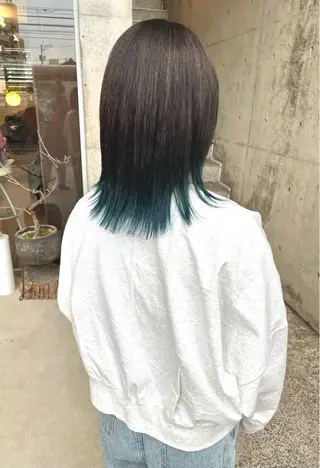 セミロング カラー 日高 香織のヘアスタイル