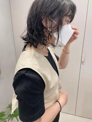 ミディアム パーマ 青木 優歩のヘアスタイル