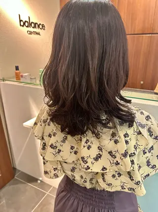 セミロング カラー パーマ チーフデザイナー 若林 麻衣のヘアスタイル