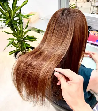 セミロング パーマ 艶髪と透明感を ‼️/若林のヘアスタイル