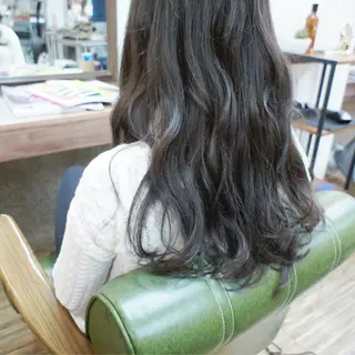 ロング カラー パーマ 🟦髪質改善6年 💊YAMAMOTOのヘアスタイル