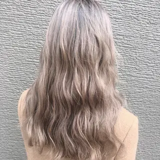 ロング カラー Rina のヘアスタイル