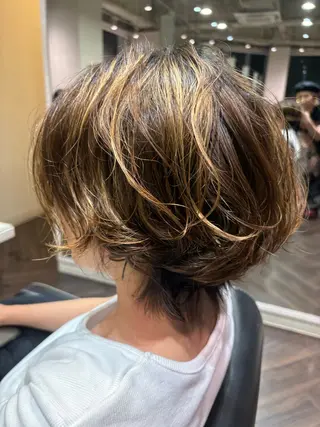 ショート パーマ カ ノのヘアスタイル