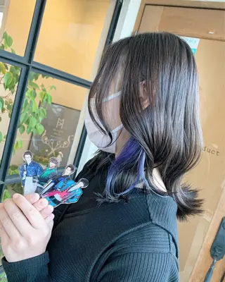 セミロング カラー 井上 花音のヘアスタイル