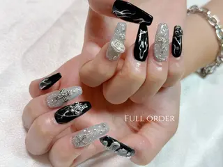 ネイル ~Sol&Luna~ Momonaのネイルデザイン