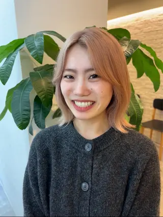 ミディアム カラー Viot 銀座 樋口 桃佳のヘアスタイル