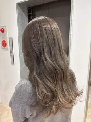 ロング カラー miku🖤名駅￤顔 周り￤ヘアケアのヘアスタイル
