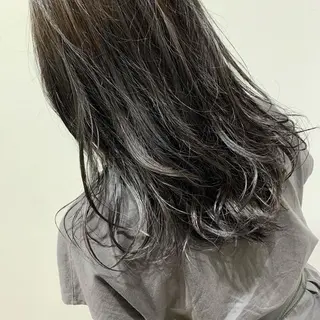 ロング カラー カンダ ケイタのヘアスタイル
